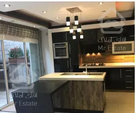 ۱۴۵متر آپارتمان ویلا (بازسازی شده)