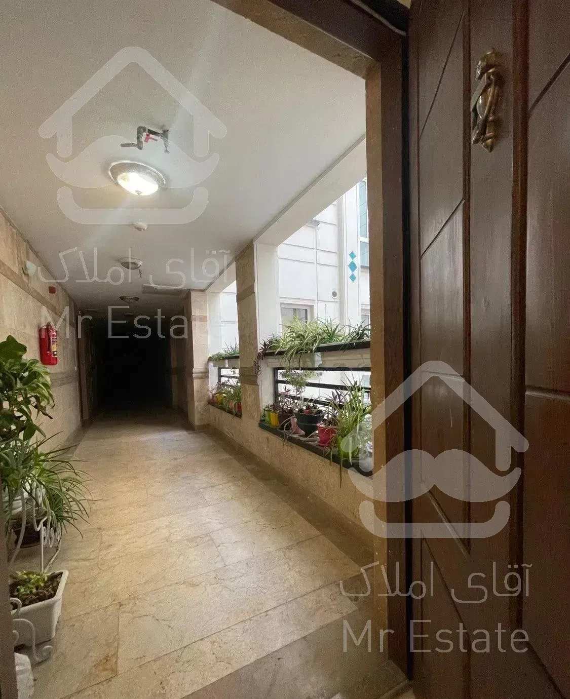 شاهین شمالی خیام ۱۰۳متر