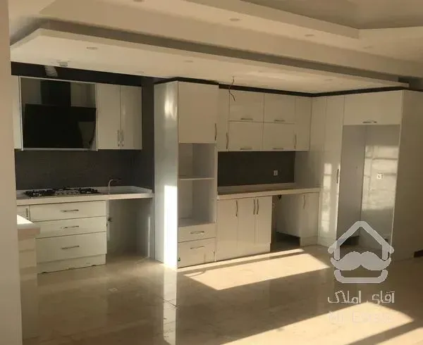 اپارتمان ۱۱۴متری فردوس شرق غرق نور