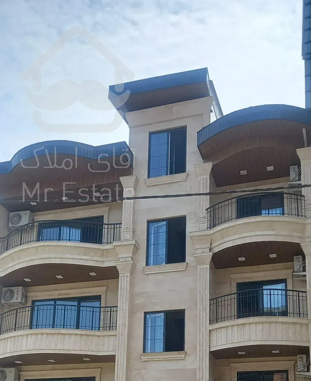 آپارتمان ۱۷۰ متری نوساز تازه آباد