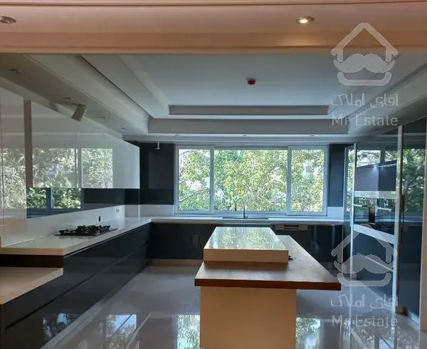 آپارتمان ۳۷۰ متر در  منطقه باغ فردوس