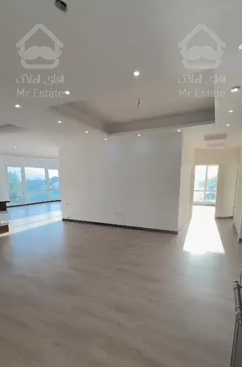 رهن واحد ۱۸۰ متری کلید نخورده ( برج فول مشاعات )