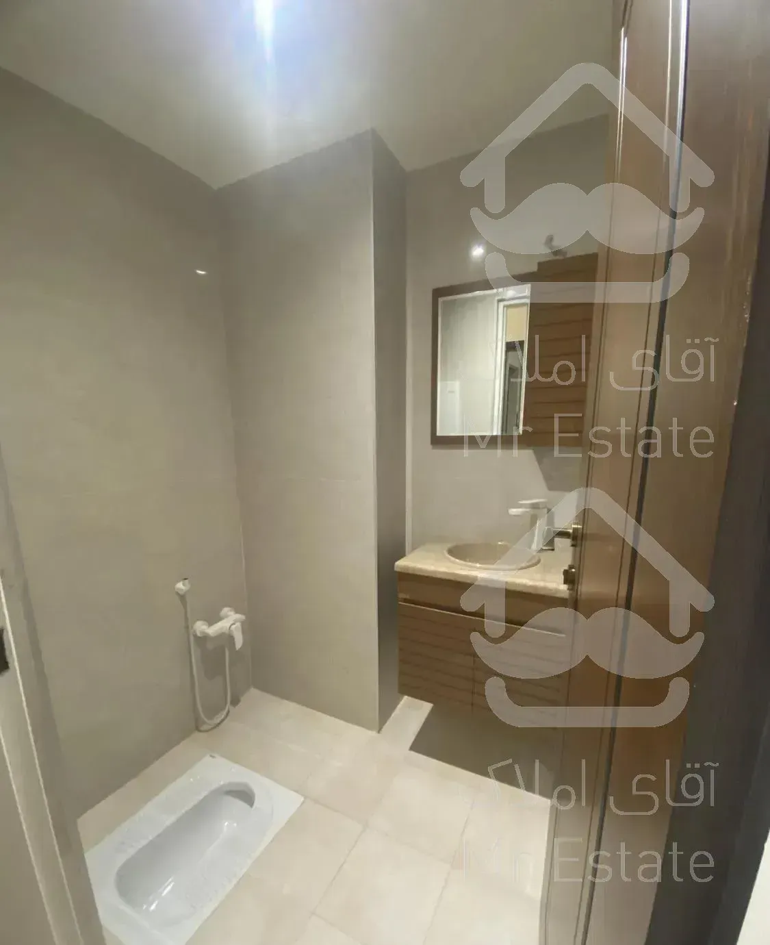 روبروی مترو شریعتی ۳واحد۱۰۵متری۲خواب تکواحدی