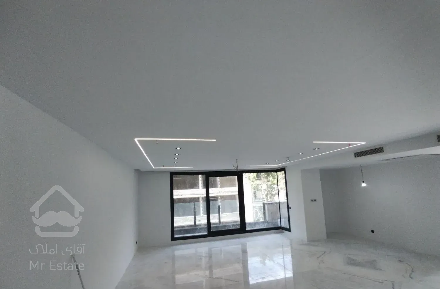 جردن امانیه/ ۲۵۰متر ۳ خواب/مدرن نوساز/مشاعات کامل