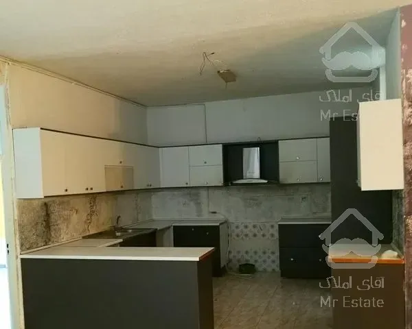 ویلا 373 متری بر خ معلم