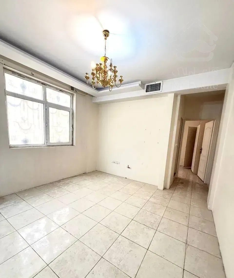 ۵۰ متر فول امکانات /. سالن پرده خور