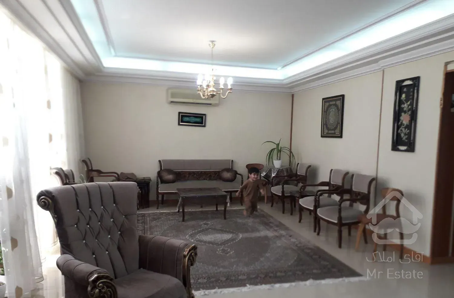 حاشیه صارمی.۱۳۰متر.تک واحدی.دوکله