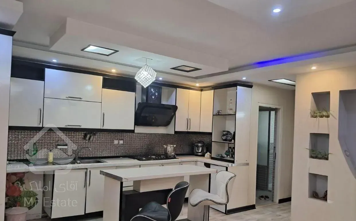 آپارتمان ۸۵ متری امن در اندیشه