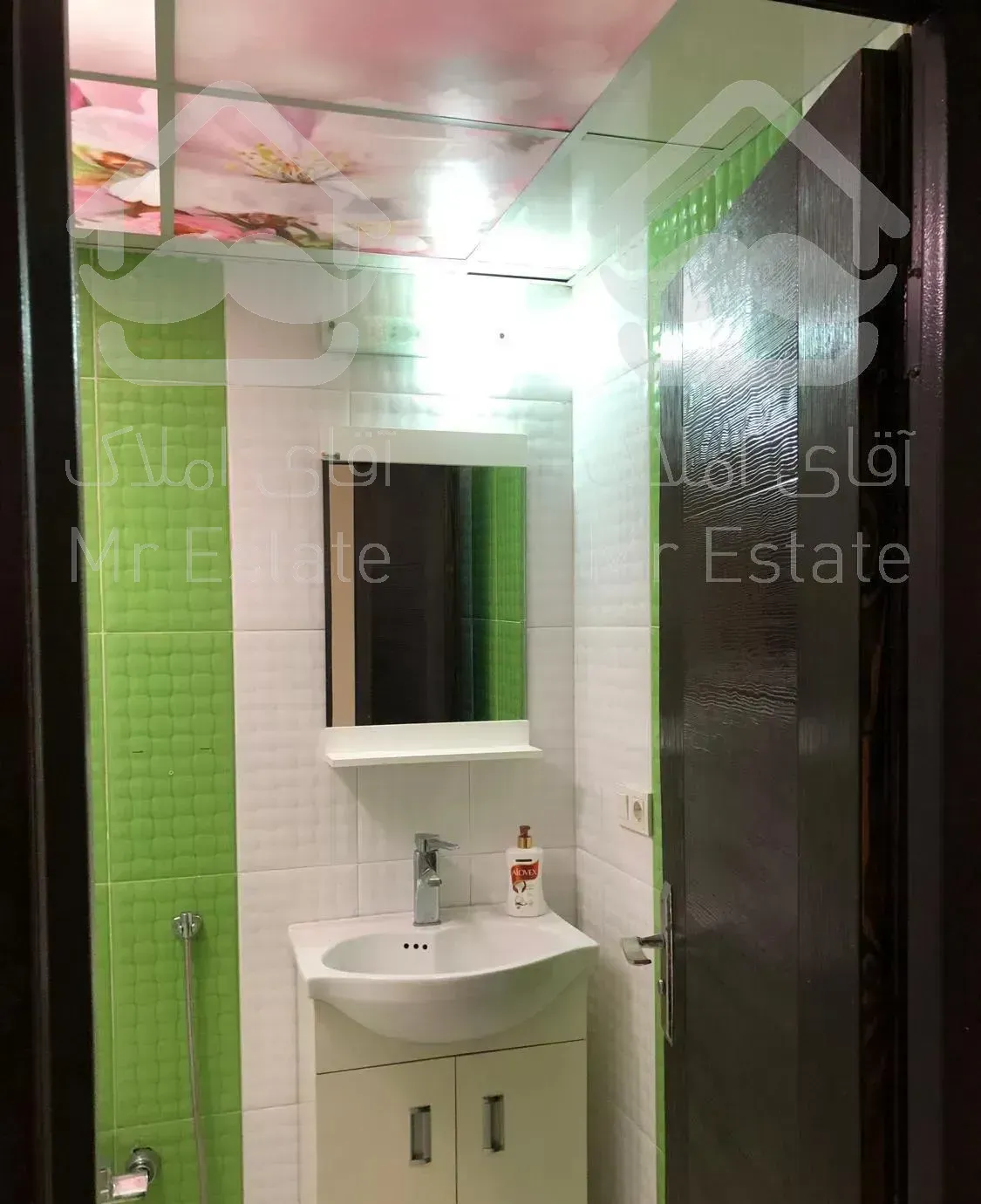 دریاچه چیتگر/برج ۱۲۵ متر/۳خوابه