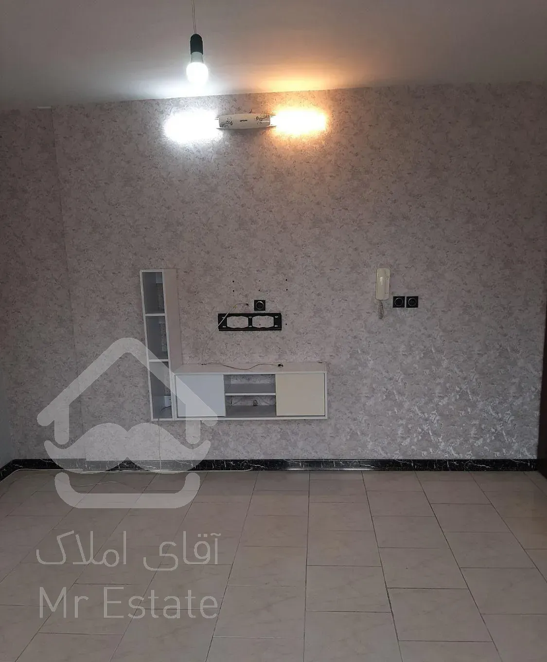 آپارتمان ۴۶ متر/ طبقه سوم واقعی/ پارک موتور