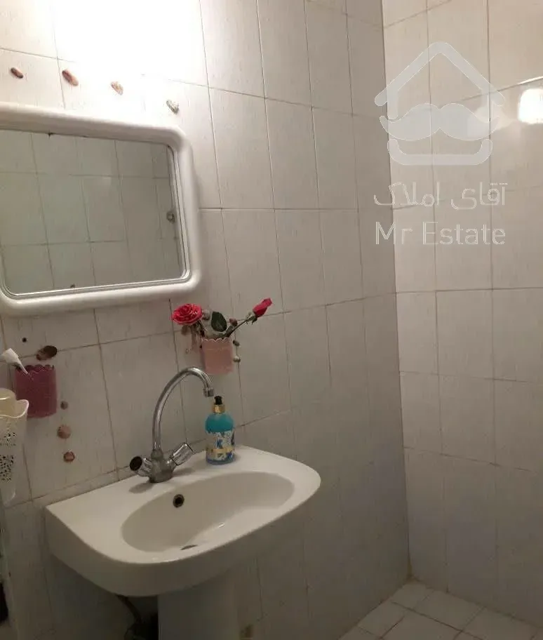 یک واحد آپارتمان طبقه اول یک خواب سرآسیاب