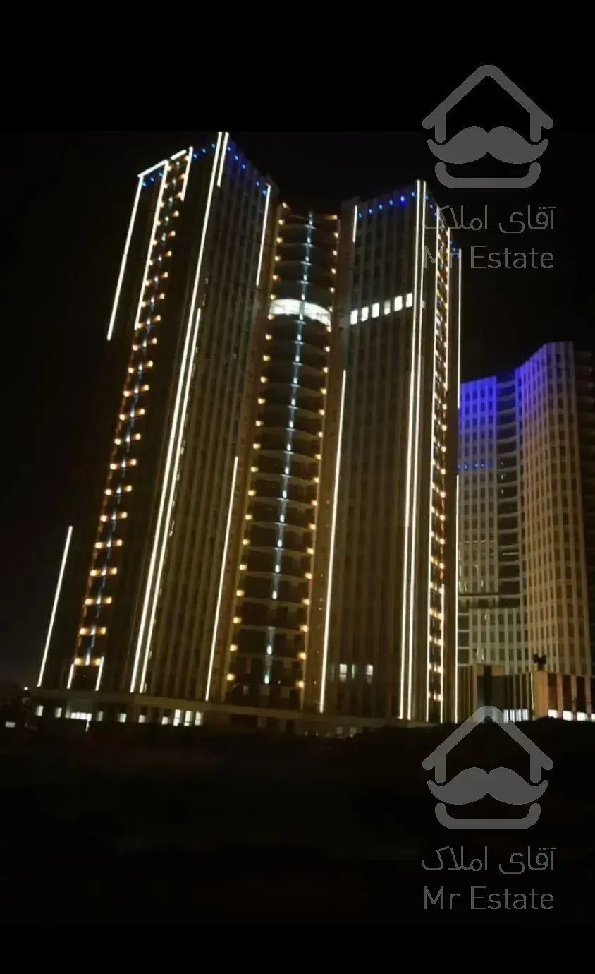 برج  مجلل دهکده /۱۲۵ متر /۲خواب/دید ابدی