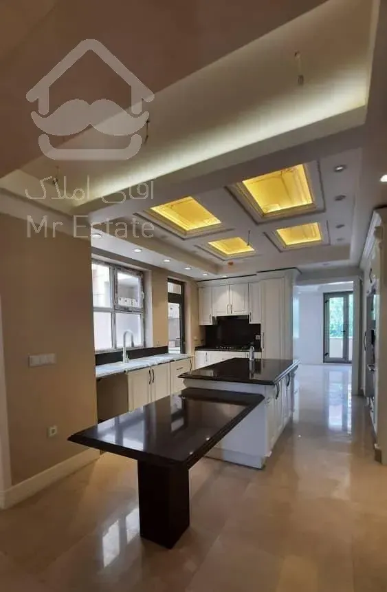 فروش آپارتمان ۲۰۰ متری فول مشاعات آجودانیه