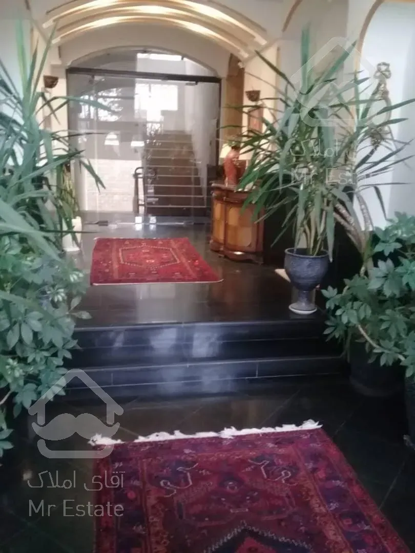 اجاره و رهن آپارتمان زعفرانیه 330  متر اکازيون