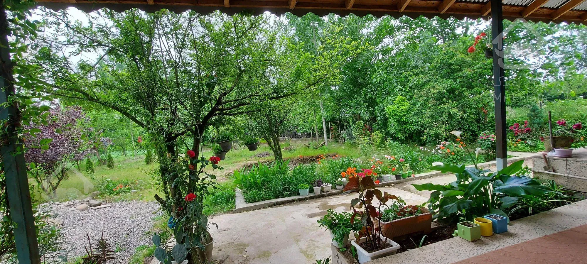 180متر ویلا داخل 3000 متر باغ فروش فوری