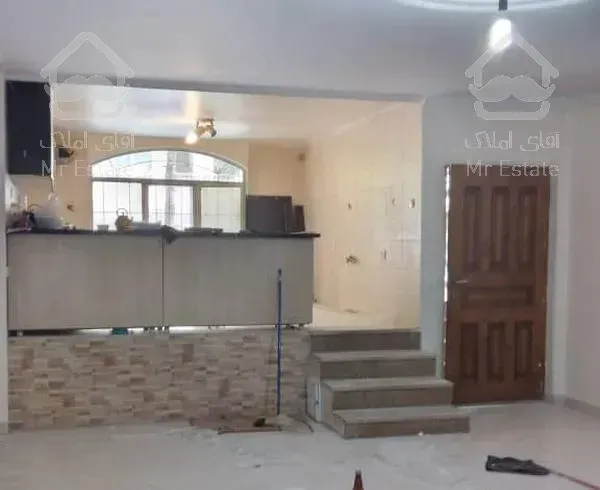 ۸۷متری (همکف) خوش نقشه در صادقیه