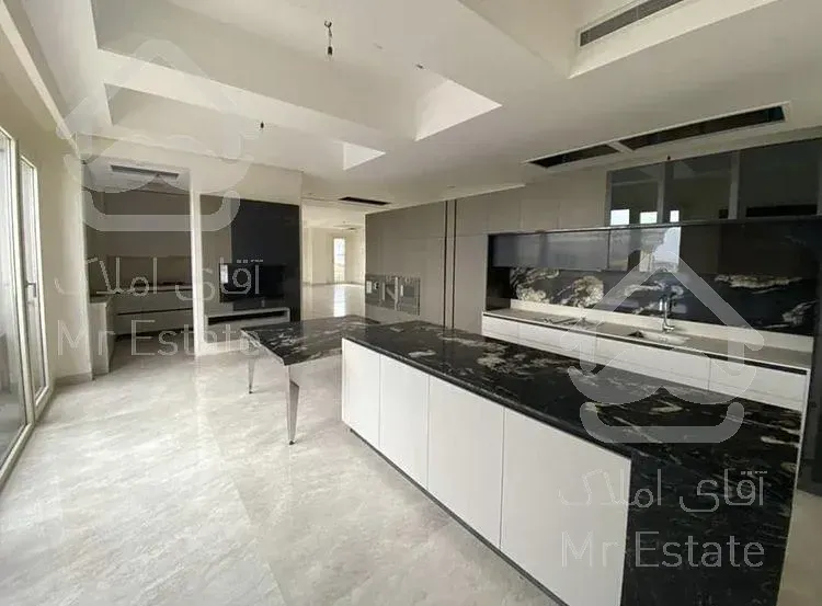 فرمانیه ۵۰۰ متر فول مشاعات تراس قابل چیدمان ویو ابدی