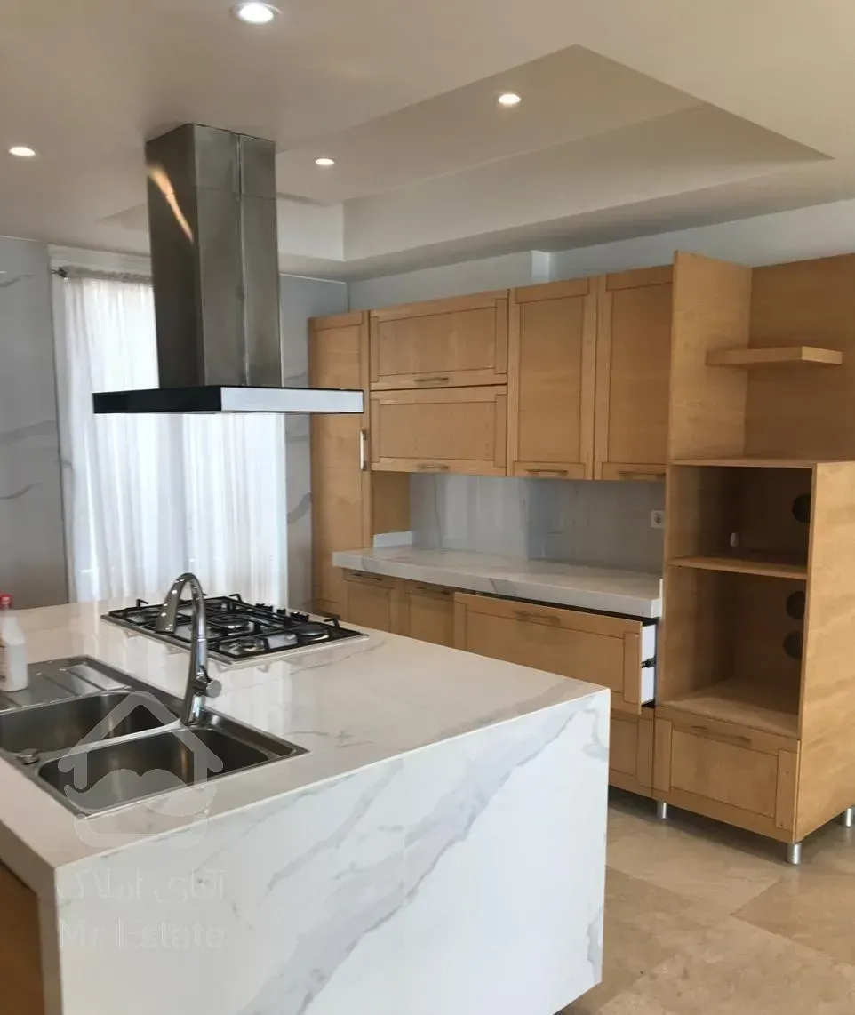 کامرانیه شمالی ۲۰۰متر شخصی ساز