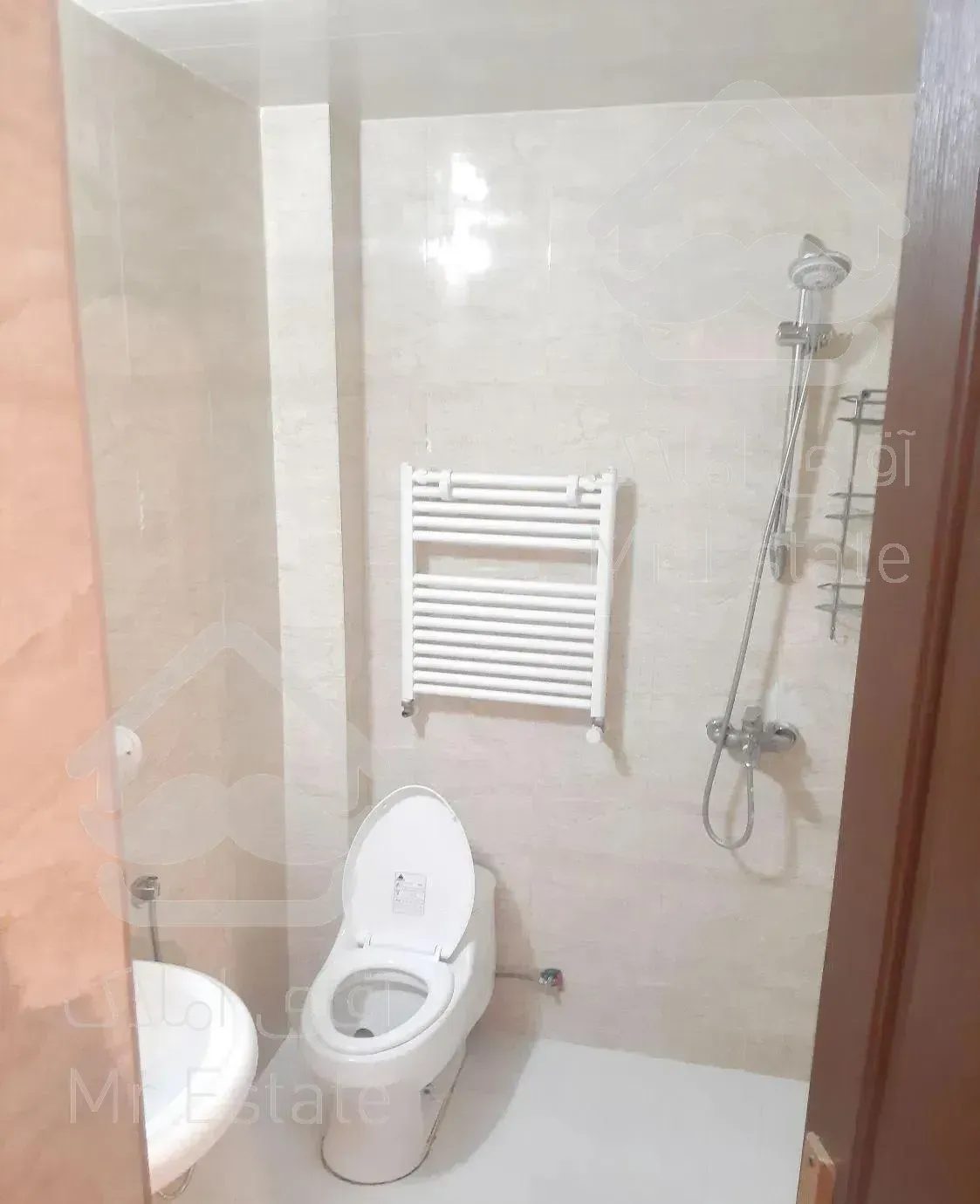 آپارتمان پونک ( شاهین شمالی ) ، ۷۱متر