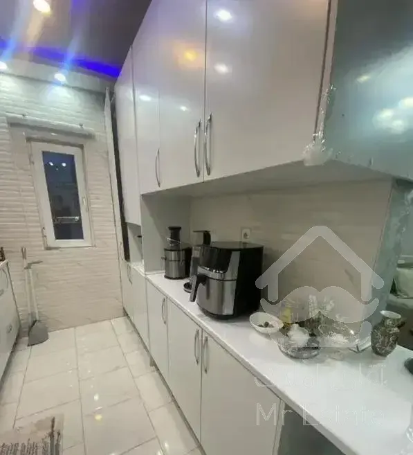 اپارتمان‌فول‌امکانات/90متر/نوساز/بدون مالک