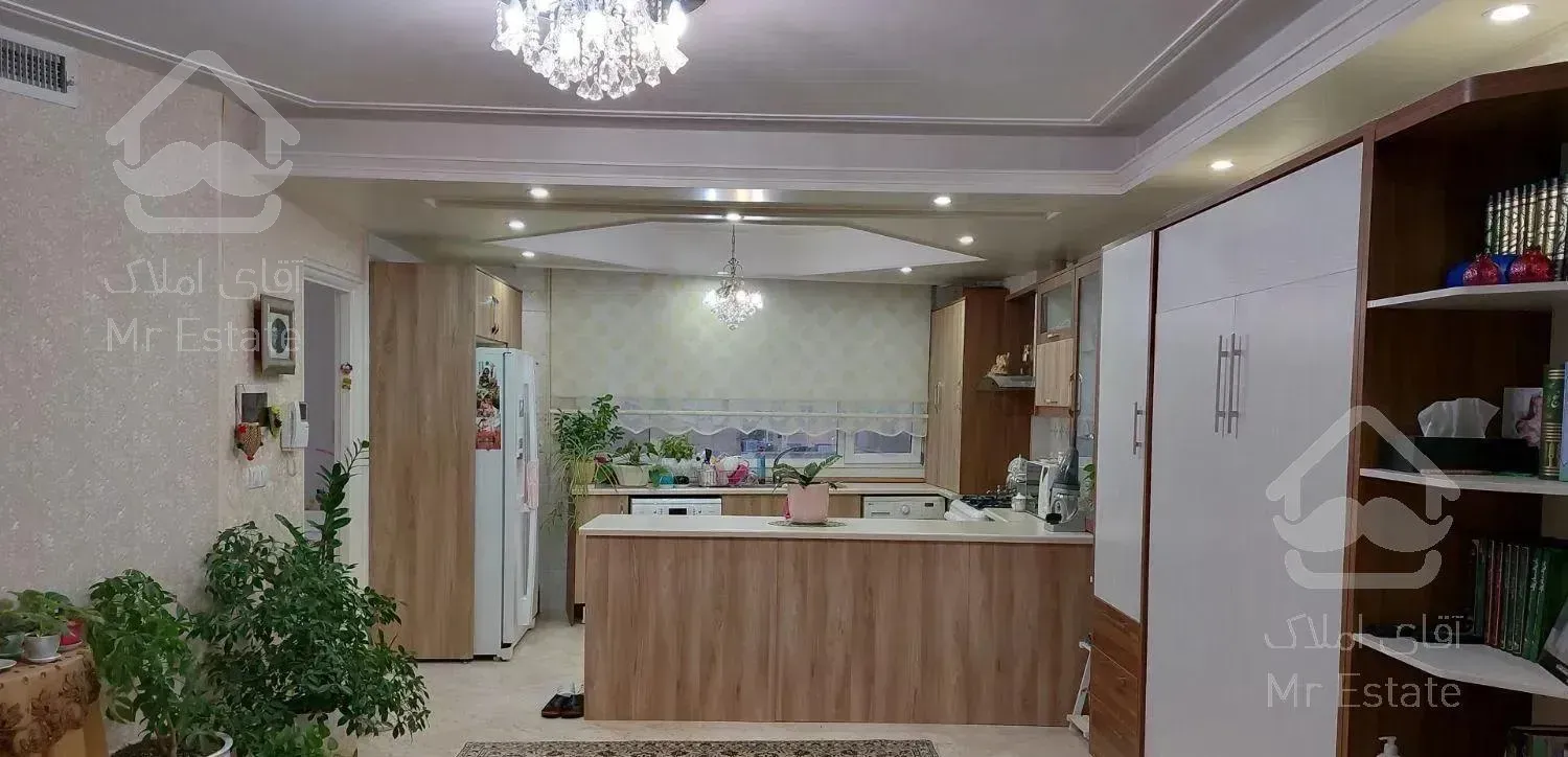 اندرزگو حکمت ۷۵ متر تک واحدی