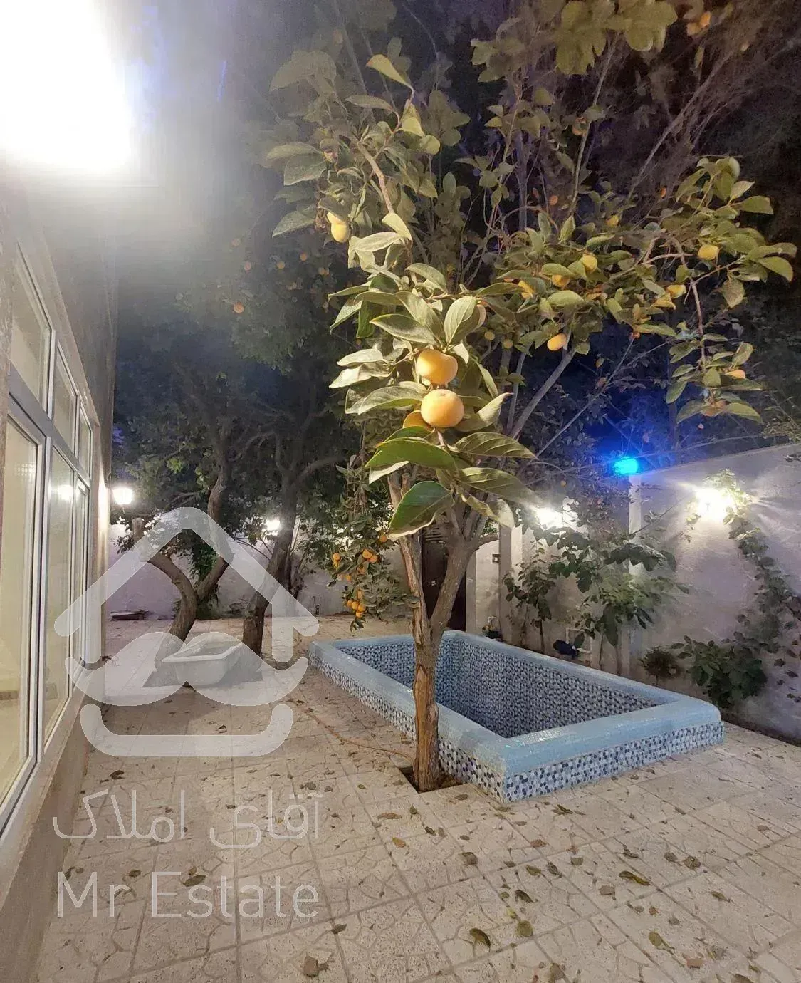 ویلا باغ غرب تهران 200 متری