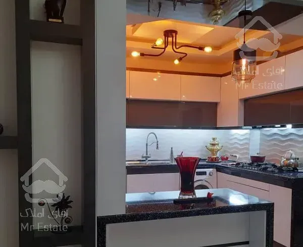 آپارتمان ۱۱۰ متری فاز۴ مهرشهر