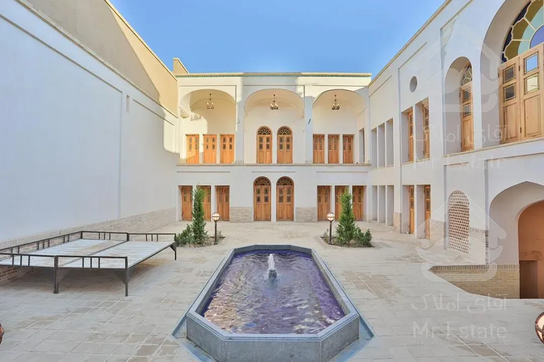 خانه تاریخی بازسازی شده