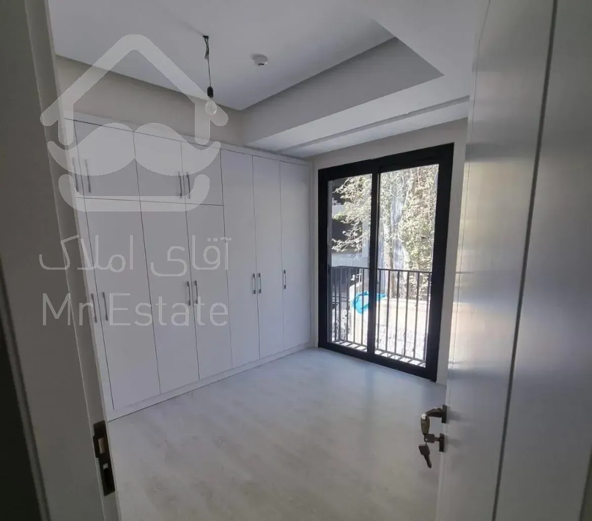 ۸۸ متر*دو خواب*سالن پرده خور*غرق نور