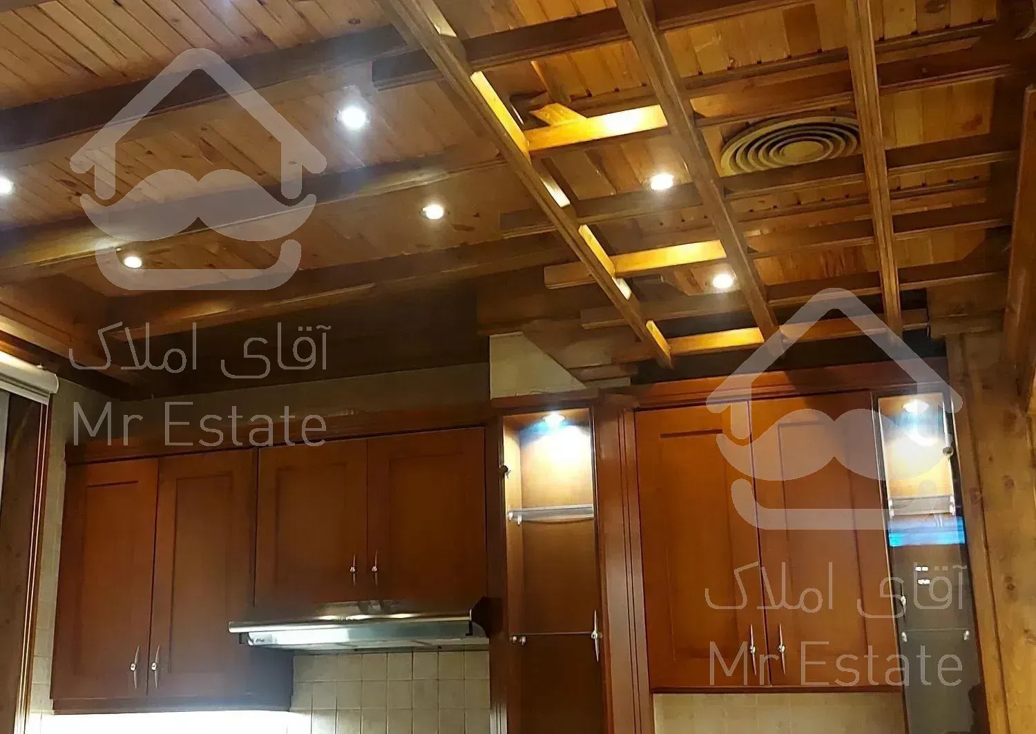 جردن گلستان ۱۳۲متری۲خواب/دکوراسیون کلاسیک