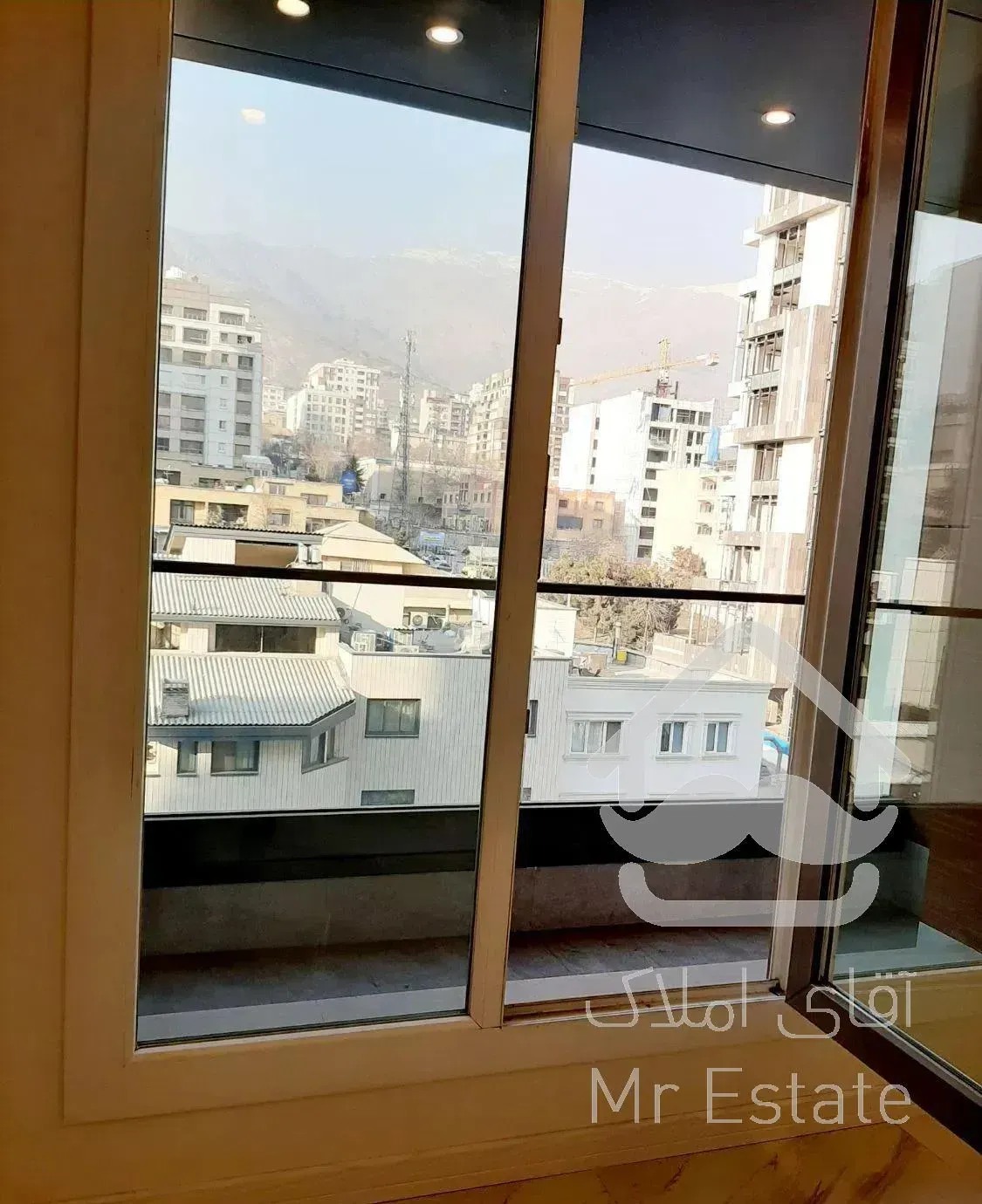 84متر سند اداری ولنجک ساختمان وفا