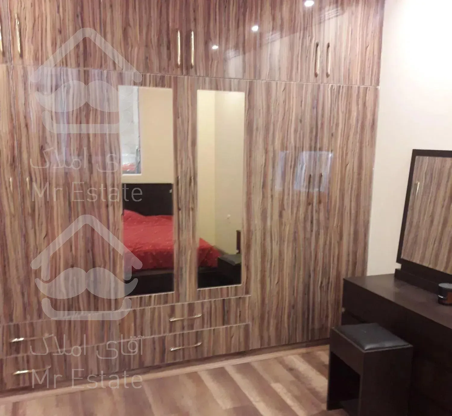 ۹۳متر نوساز فول سنایی ۲ خوابه حیاط خلوت