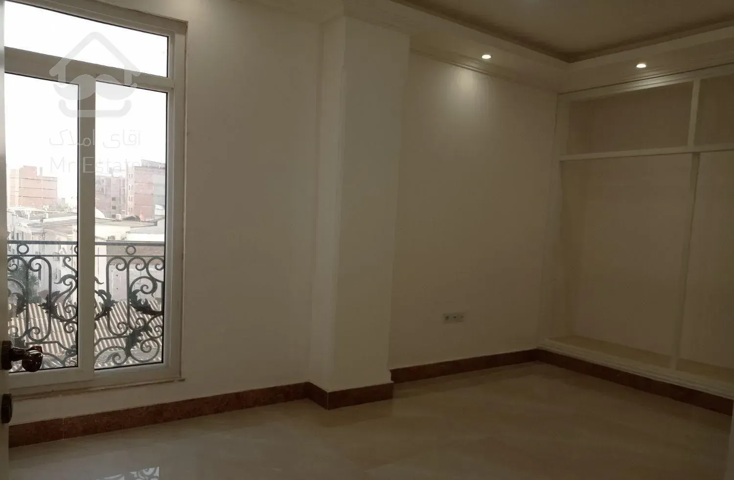 فروش آپارتمان ۲۰۰ متری بابل باغ فردوس