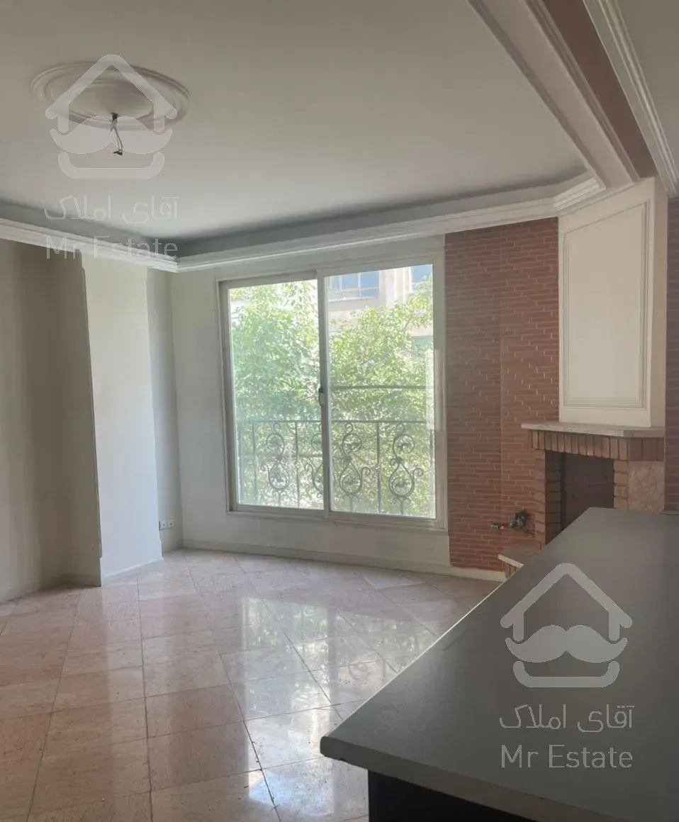 ۸۳متر ۲ خوابه /دو نبش نورگیر