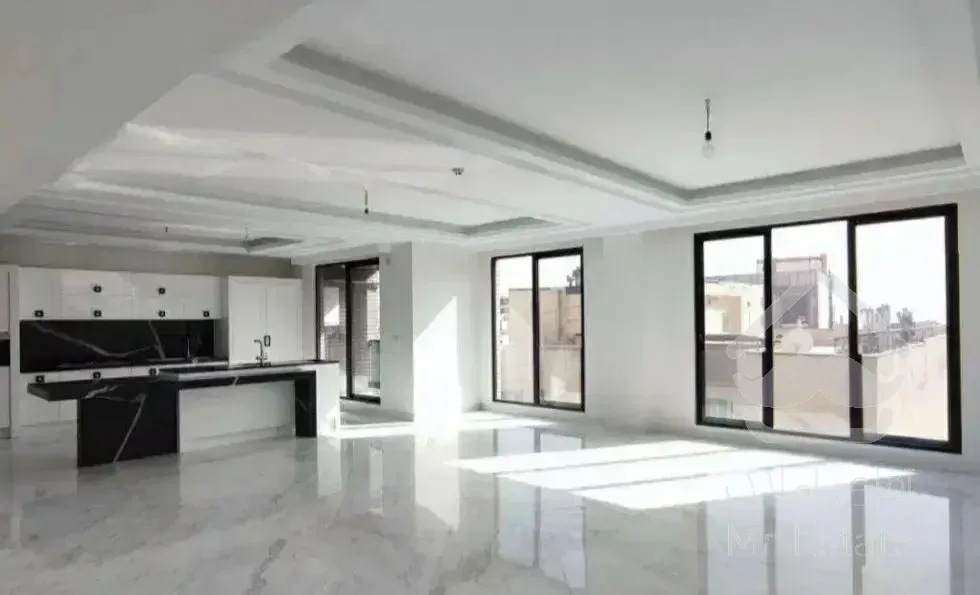 مینا سجاد/۱۶۸ و ۲۰۰ متر/۲پارکینگ اختصاصی/سند آماده