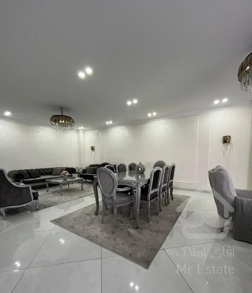 ۹۲متر/۲کله نور/ویو دار/سالن پرده خور