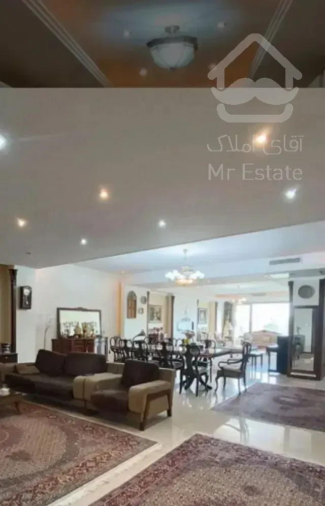 ۲۶۵ متر ، پاسداران