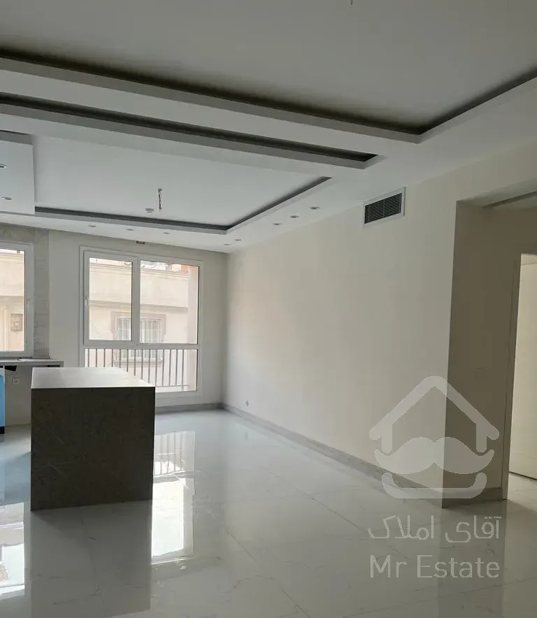 قلهک/۹۰ متری ۲ خوابه/تاپ لوکیشن قلهک