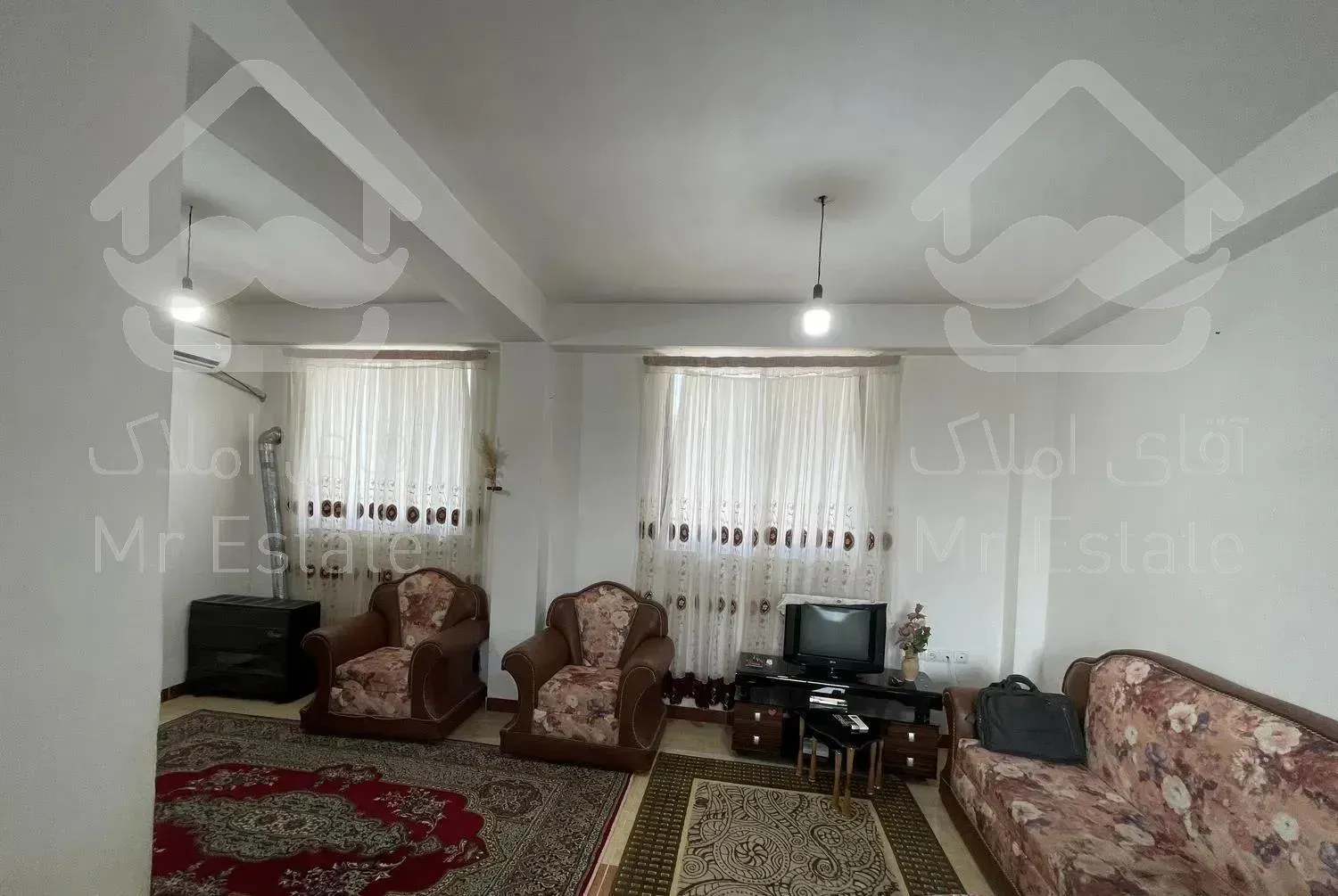 ویلایی ۲۰۰ متری / ۸۰ بنا / مبله