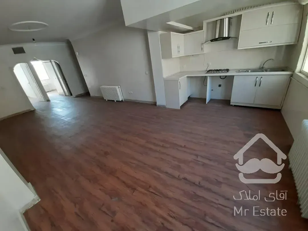 ۷۰متر دوخواب با پارکینگ در پونک