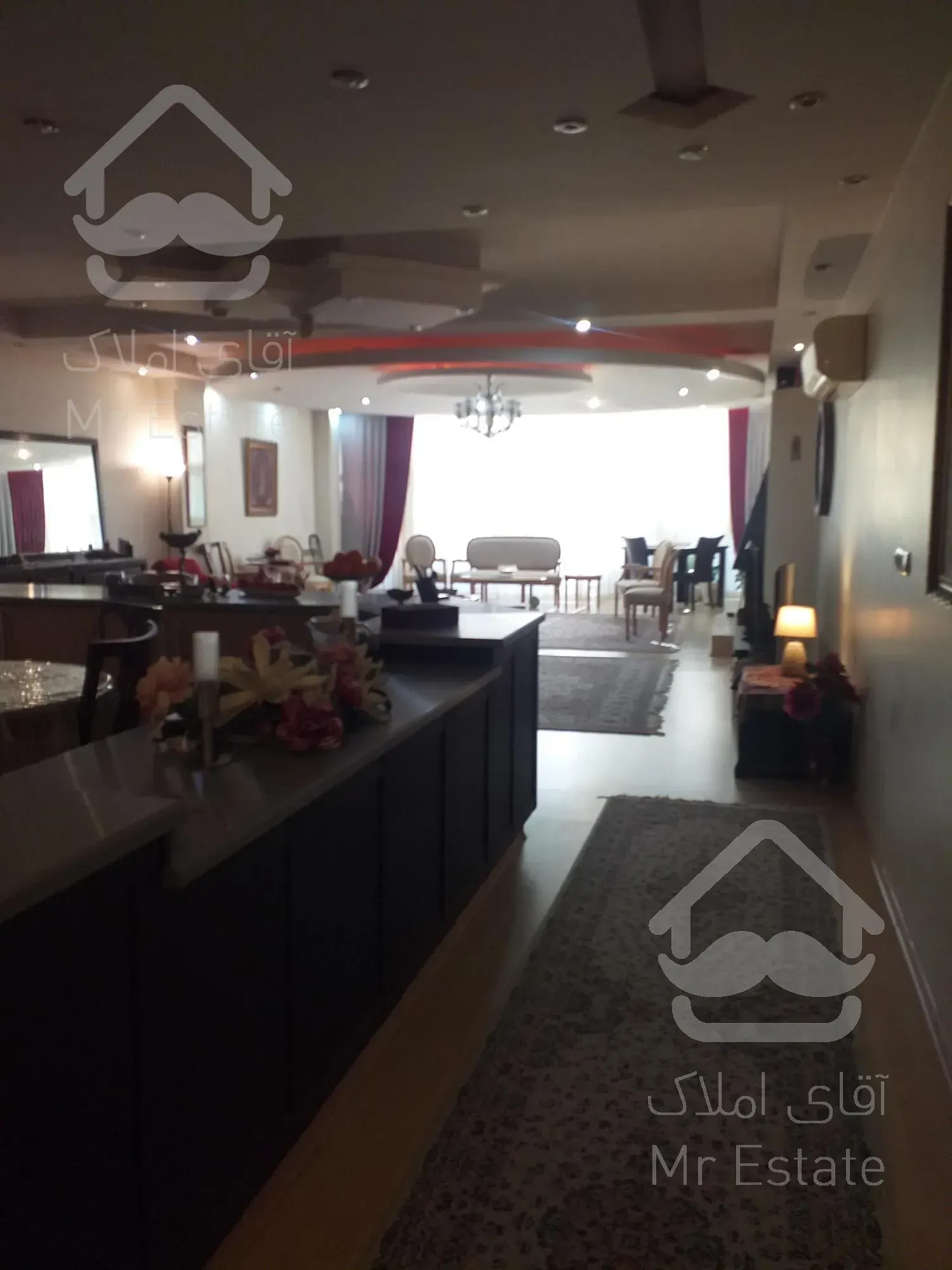 آپارتمان ۲۰۰متری شاهین ویلا