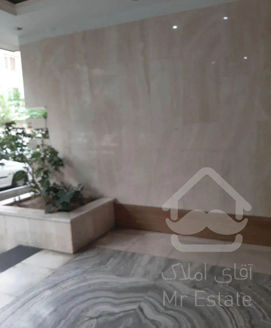 آپارتمان ۱۲۷ متری فروشی ۳ خوابه در نارمک