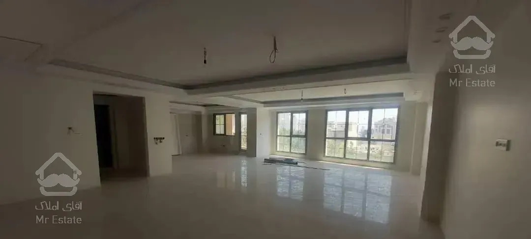 ۲۰۰ متر تکواحد  کم واحد نوساز