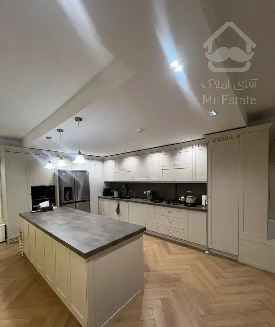 ۱۴۵ متر ۳ خوابه  پارکینگ انباری آسانسور شیخ هادی