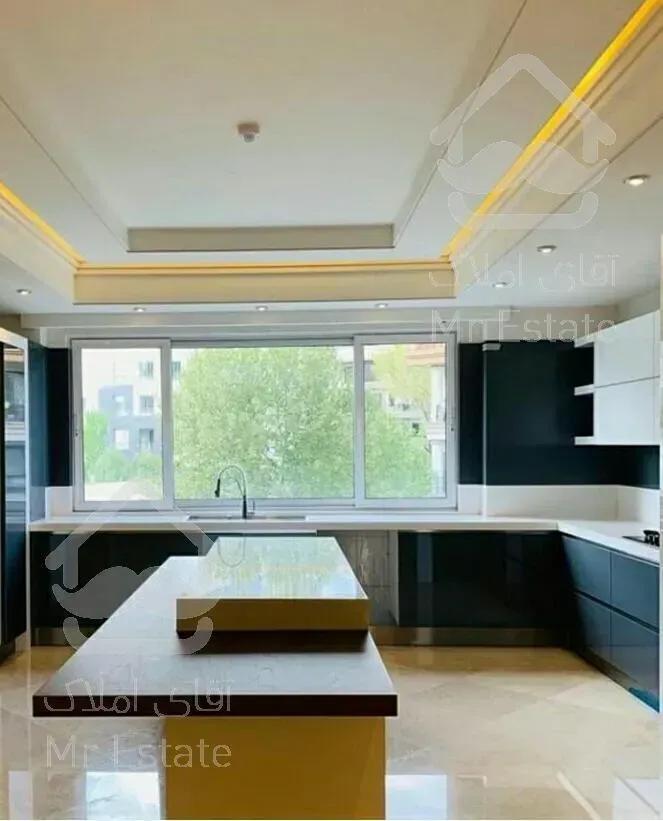 فروشنده واقعی فرمانیه سنبل 320 متر 3 پارکینگ سندی