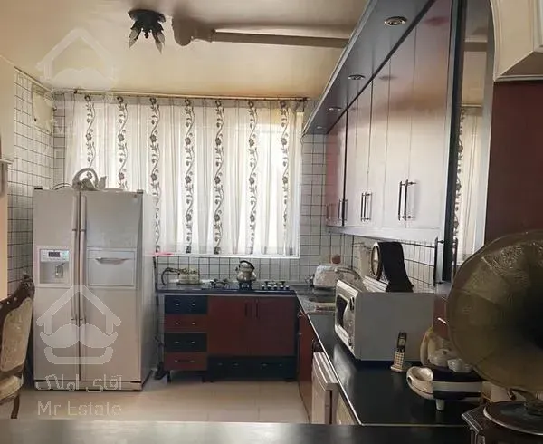 خانه ۲۲۰ متر زمین در۲ طبقه شمالی سعادت آباد