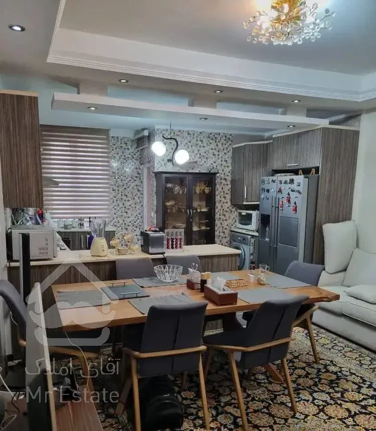 75متر .فول امکانات . 7 ساله . توحید