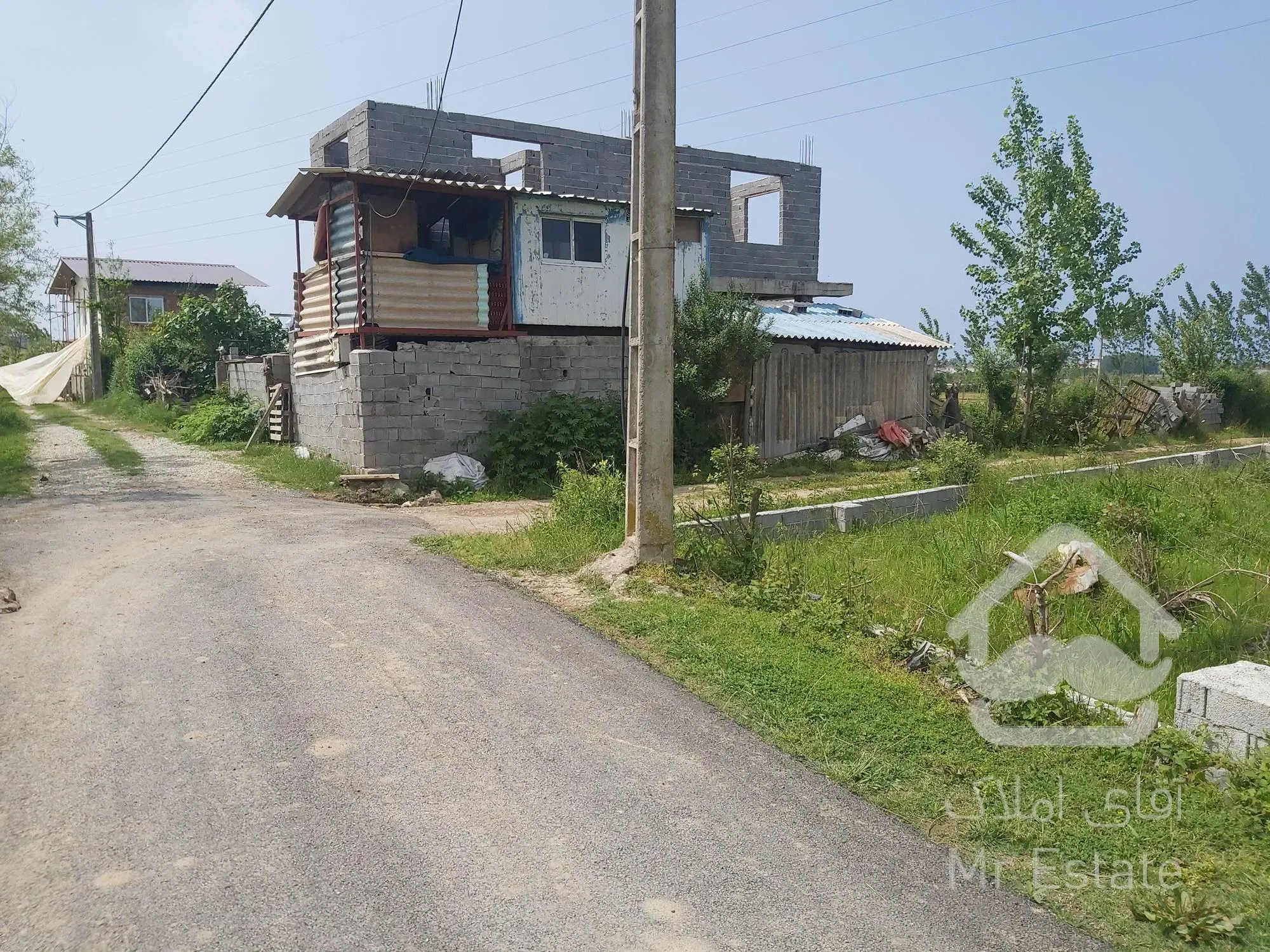 زمین با موقعیت عالی