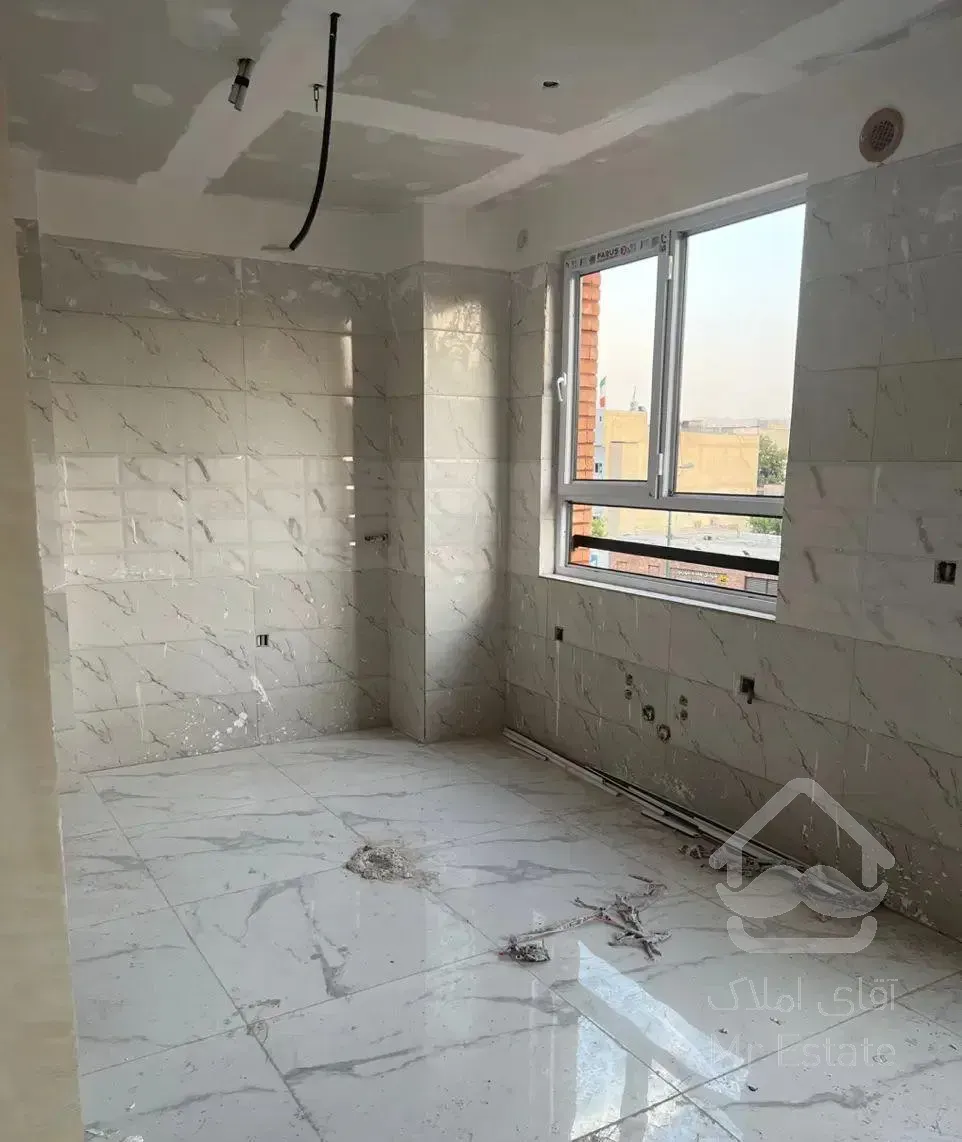 ۹۵متر/کلید نخورده/فول امکانات/زیبای شمالی