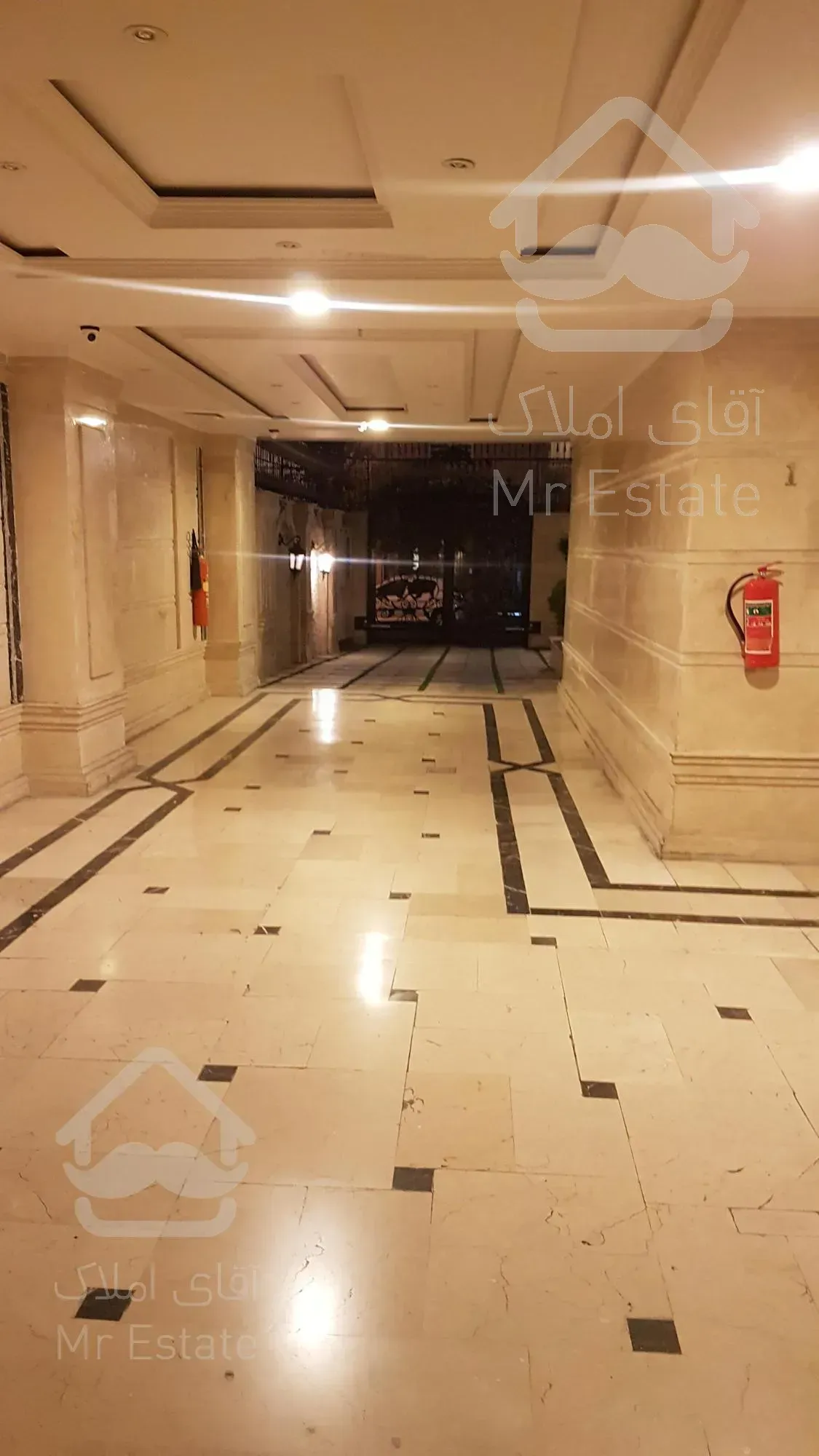 فروش آپارتمان سه خوابه در صادقیه